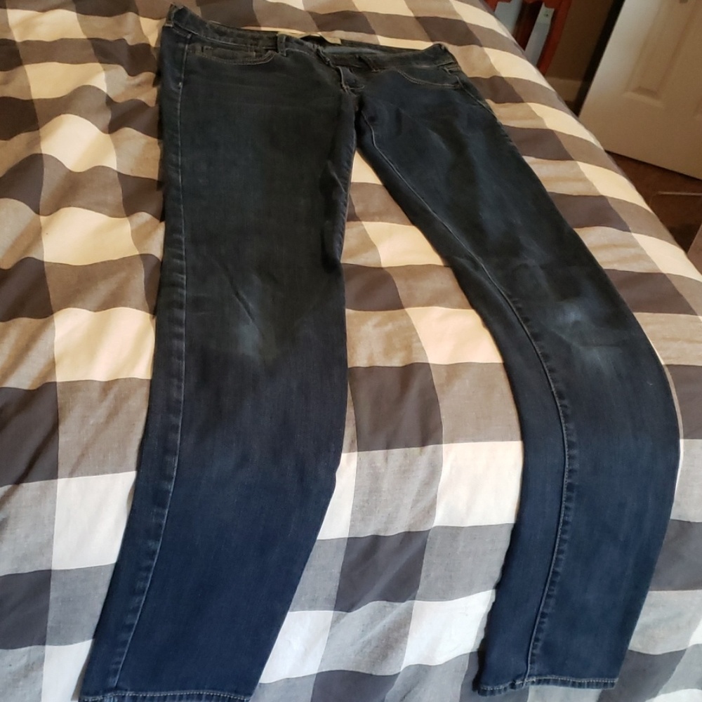 5/$25 Abercrombie and Fitch skinny jeans
